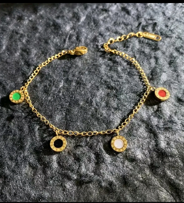 XM jewelry สร้อยข้อมือเหล็กไทเทเนียม ตัวเลขโรมันสุดหวานไม่ซีดจาง(รับ10200แต้ม)