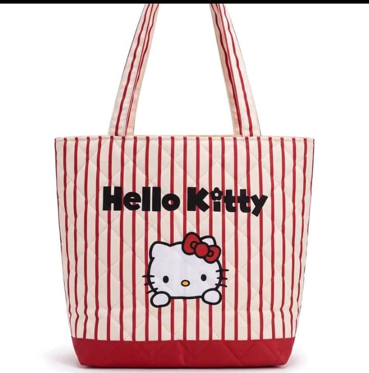 ลาย7-กระเป๋าโท้ตลายHello Kitty มีบุนวมโฟมนุ่ม มากทนทาน ไม่ยับง่าย มีซิปปิดเรียบร้อย ความ มาก สะพายไหล่สะดวก ดีไซน์การ์ตูนยอดนิยม เหมาะพกไปเรียน ทำงาน ช้อปปิ้ง ท่องเที่ยวจุ (รับ11,200แต้ม)