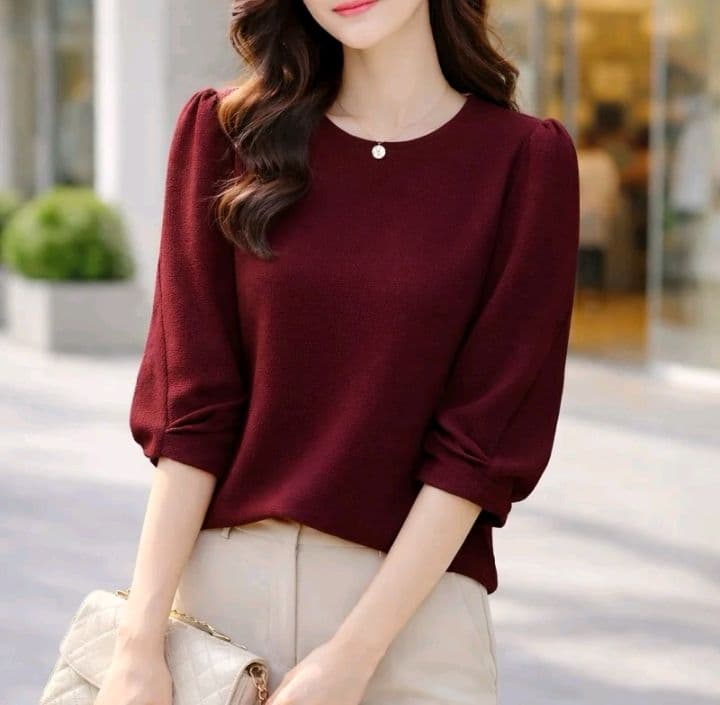 สีไวน์แดง WW-10**เสื้อแขนสามส่วนปลายแต่งจีบ** (รับ11,200แต้ม)