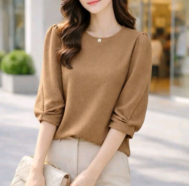 สีกาแฟ WW-10**เสื้อแขนสามส่วนปลายแต่งจีบ** (รับ11,200แต้ม)