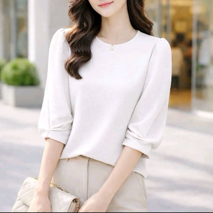 สีขาว WW-10**เสื้อแขนสามส่วนปลายแต่งจีบ** (รับ11,200แต้ม)