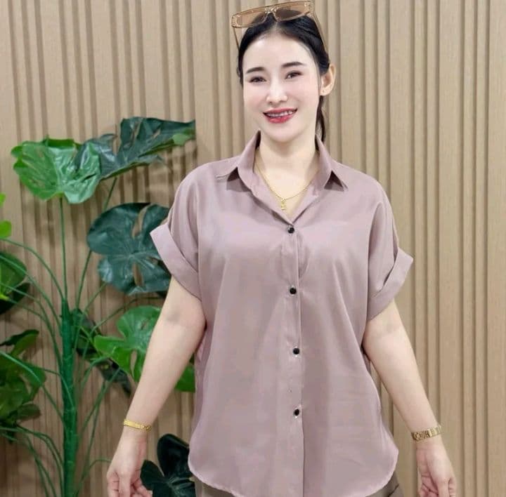 สีโอวัลติน ฟรีไซส์ อก44 นิ้วFs เสื้อเชิ้ตผู้หญิงแขนสั้น แขนแต่งเบิ้ล (รับ12,700แต้ม)