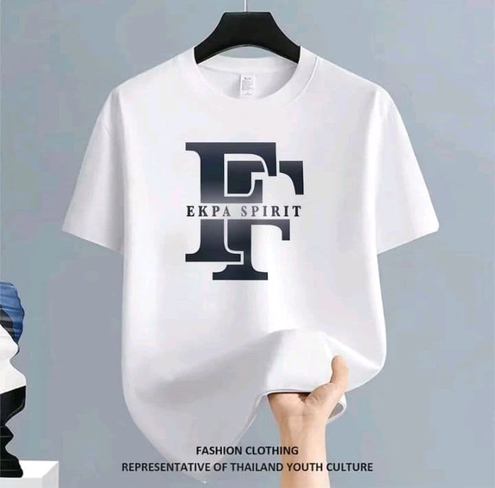 สีขาว เสื้อยืดคอกลม เนื้อผ้านุ่ม ระบายอากาศดี oversize ไม่ละคายเคือง (รับ26,200แต้ม)