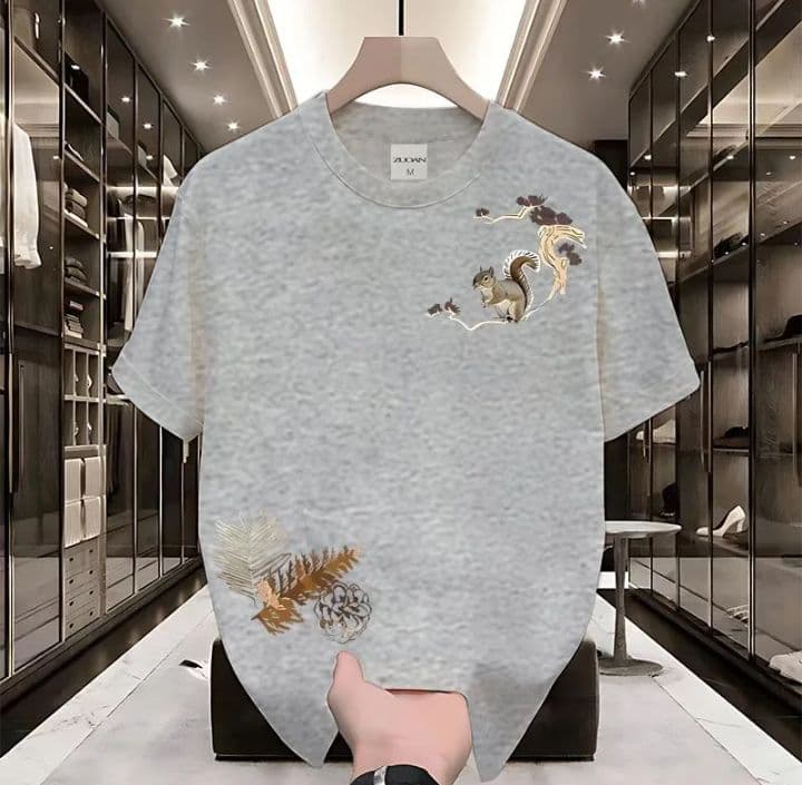 สีเทาอ่อน เสื้อยืดคอเลคชั่น summerในปี2026 เสื้อผ้าสไตล์วินเทจลายสตรีท (รับ11,200แต้ม)
