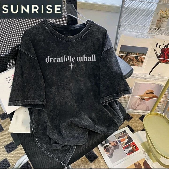 SUNRISE ชายและหญิงเสื้อยืดฟอกขาวโอเวอร์ไซส์ผ้าคอต ตอนแนวแฟชั่นฮิปฮอปเรโทร คอกลมทรงหลวม COTTON 100% รูปแบบถนน (รับ16,200แต้ม)