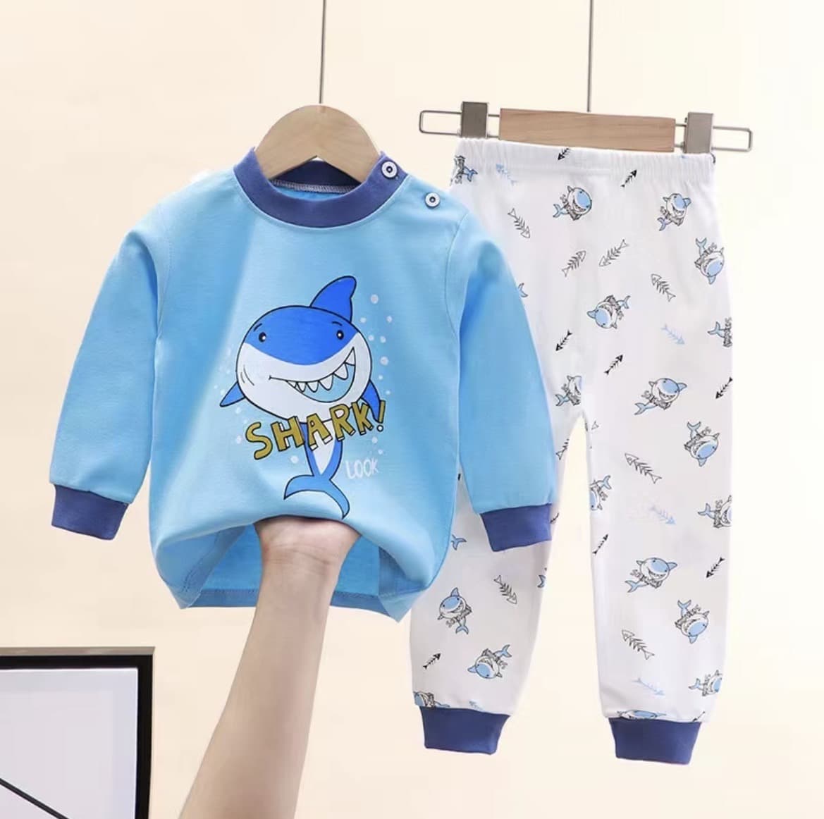 ชุดนอนเด็กแขนยาว ขายาวปลาฉลามฟ้าsize110cm ส่งจากไทย เด็กหญิง เด็กผู้ชาย(รับ9,200 แต้ม)