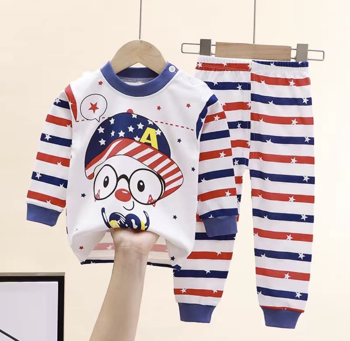ชุดนอนเด็กแขนยาว ขายาวลายเส้น size 100 cm ส่งจากไทย เด็กหญิง เด็กผู้ชาย(รับ8,700 แต้ม)