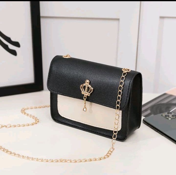 กระเป๋าสะพายข้าง/พาดลำตัว ทรงเหลี่ยมสายสะพายโซ่ รุ่นShoulder Bags-JS663 (รับ6,700แต้ม)