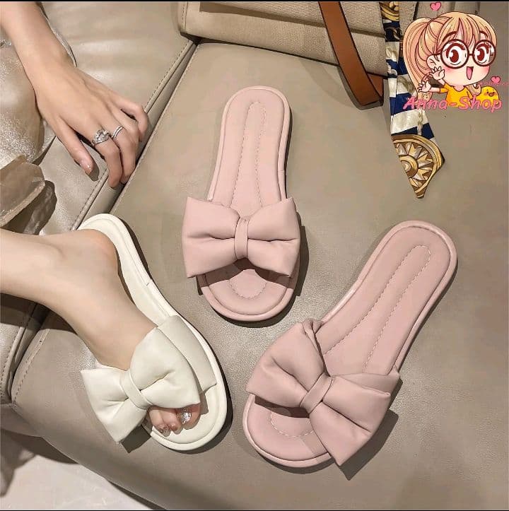 Anna shop รองเท้าแฟชั่น แต่งโบว์น่ารักแบบสวมพื้นกันลื่น สินค้าพร้อมส่งจากไทยT381 (รับ8,700แต้ม)