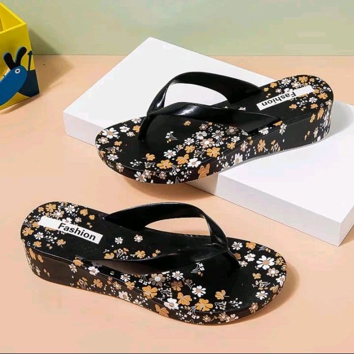 go รองเท้าแตะหูคีบผู้หญิงเผื่อ 2 ไซส์ สีดำ เผื่อส้น 4 ซม. flipflops สไตล์เกาหลี กันลื่นแฟชั่นใส่ข้างนอก พร้อมส่งA-046 (รับ5,700แต้ม)