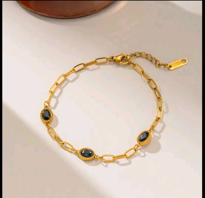 XM jewelry สร้อยข้อมือเหล็กไทเทเนียมไม่ซีดจางและสามารถสวมใส่อาบน้ำได้สีดำ(รับ9750แต้ม)