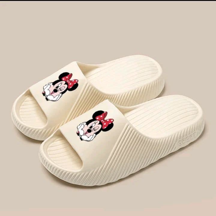 Mickey Mouse มิกกี้เม้าส์ รองเท้าแตะ สีขาว รองเท้านิ่ม จัดส่งจากกรุงเทพฯ ประเทศไทย EVAนุ่มและทันสมัยรองเท้าแตะ รองเท้าแตะสำหรับผู้ชายและผู้หญิง รองเท้าแตะเด็ก รองเท้าแตะแบบสวม (รับ7,700แต้ม)