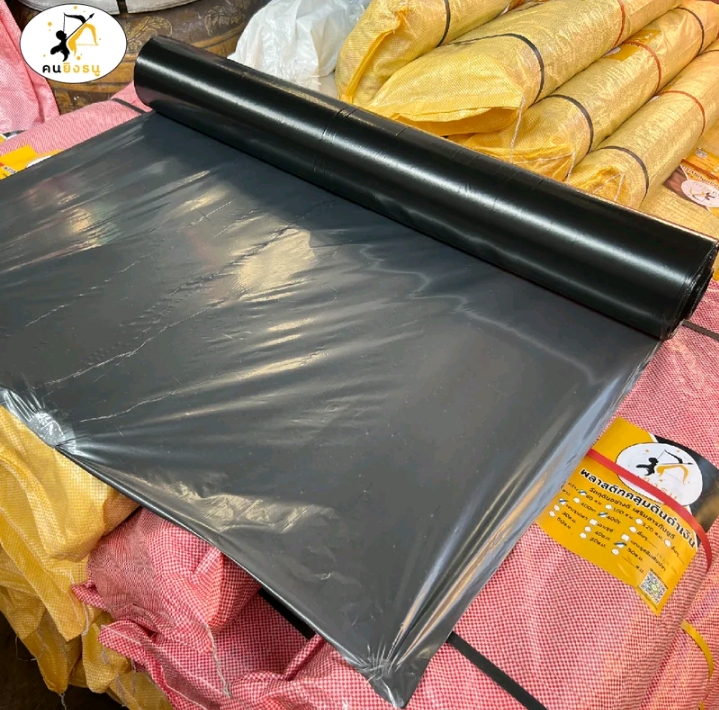 พลาสติกคลุมดิน1ม.+400หลา พลาสติกกันวัชพืชไม่เจอะรู(รับ36850แต้ม)