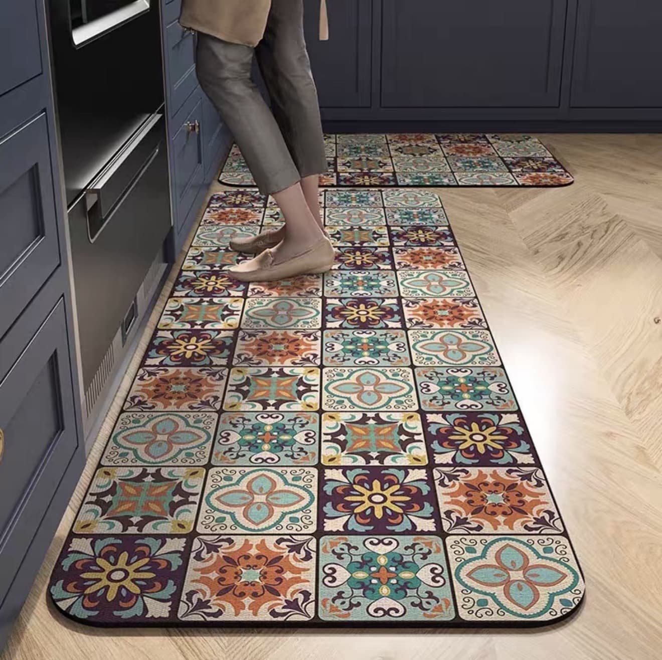 2 รวมเป็น 1 Kitchen Mat Set พรมกันลื่นครัว เช็ตพรม ปูห้องครัว ดักฝุ่น ดักเศษอาหารต่างๆในเวลาทำอาหาร ตักแต่งห้องครั๋ว นิ่ม ดูดซับน้ำได้ดี แห้งเร็ว มีจุดกันลื่น ด้านล่างพรม (2 ชิ้น/1 เช็ต) (รับ 11,150 แต้ม)