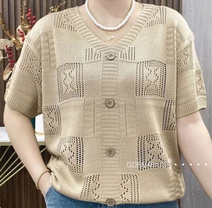 สีกากีอ่อน เสื้อสเวตเตอร์คอวี สำหรับผู้หญิง ดีไซน์กลวงเสื้อสเวตเตอร์คลุมน่อง ทรงหลวม เหมาะสำหรับฤดูใบไม้ผลิ สลิมมิ่ง เสื้อผ้าพ่อ ท็อป (รับ15,700แต้ม)
