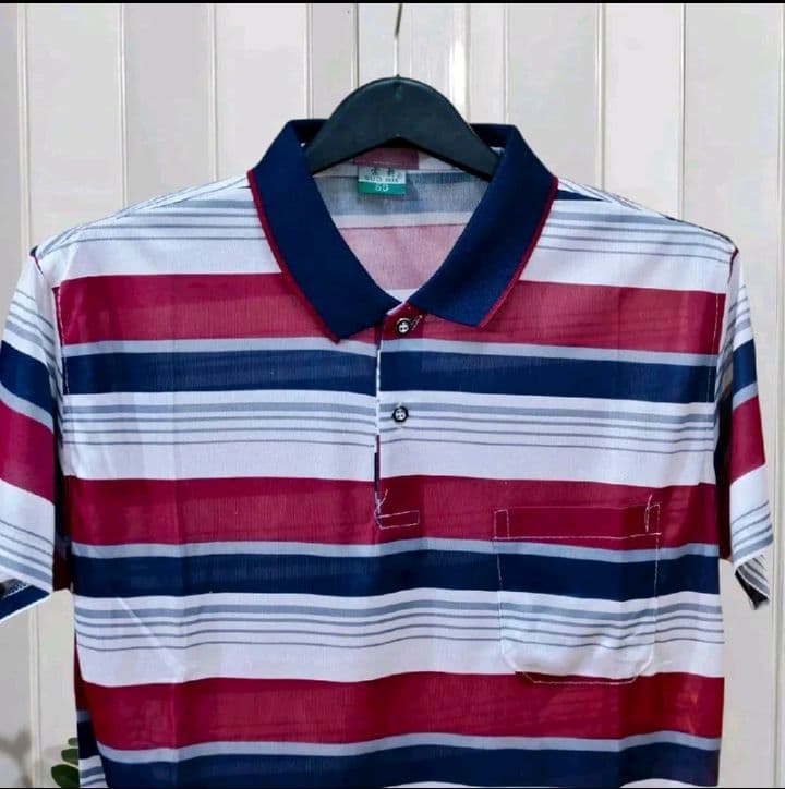 สีแดงลายขีด เสื้อโปโลคุณพ่อคุณตาเนื้อผ้าบางใส่สบายClothing สุภาพบุรุษManผู้ชายคอปกPolo Shirt (รับ11,200แต้ม)