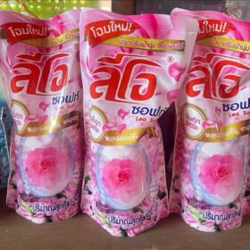น้ำยาปรับผ้านุ่มลีโอ ขนาด500มล. จำนวน 6ถุง