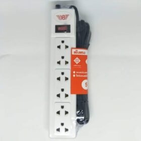 รางปลั๊กไฟ ปลั๊กพ่วง แบรนด์:No Brand สายไฟมาตราฐานมอก.TIS2432-2555 แบบ 6 ช่อง 5M